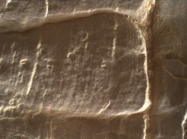 Sol 2472: Mars Hand Lens Imager (MAHLI)