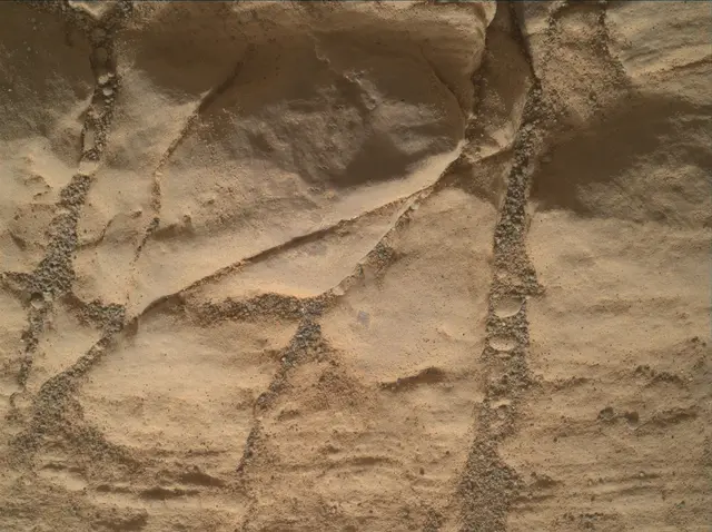 Sol 2473: Mars Hand Lens Imager (MAHLI)