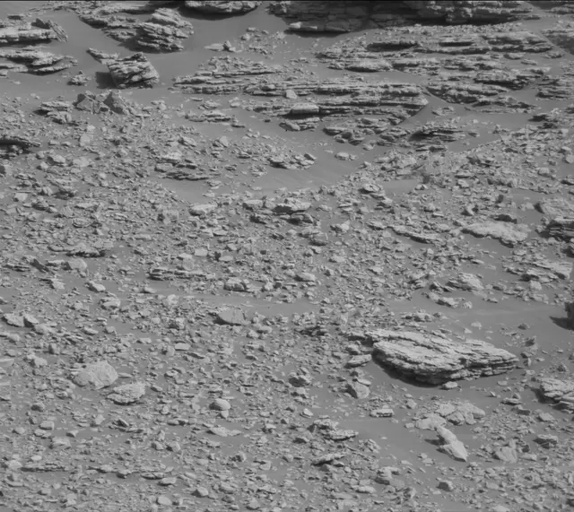 Sol 2474: Mast Camera (Mastcam)