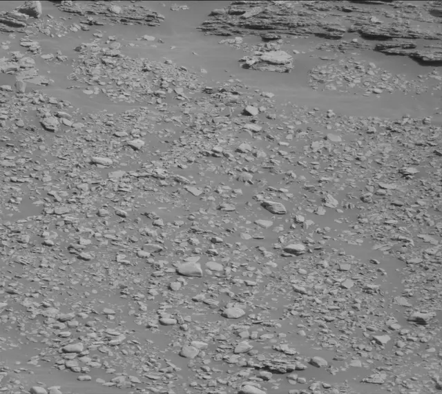 Sol 2474: Mast Camera (Mastcam)
