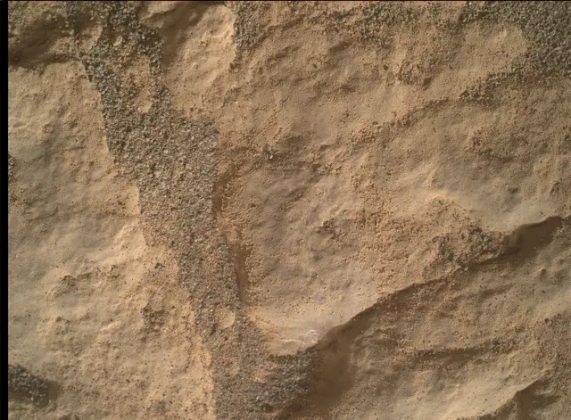 Sol 2474: Mars Hand Lens Imager (MAHLI)