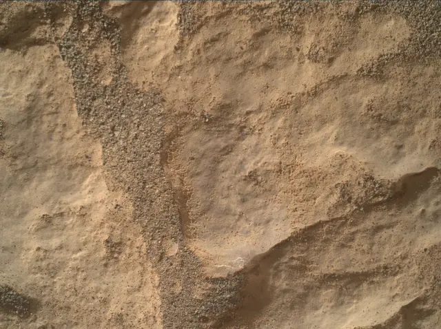 Sol 2474: Mars Hand Lens Imager (MAHLI)