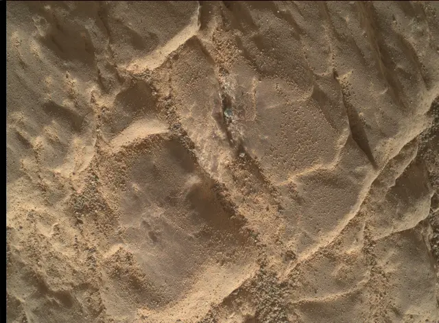 Sol 2474: Mars Hand Lens Imager (MAHLI)