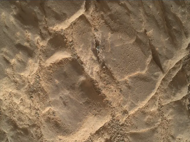 Sol 2474: Mars Hand Lens Imager (MAHLI)