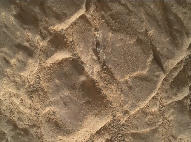 Sol 2474: Mars Hand Lens Imager (MAHLI)