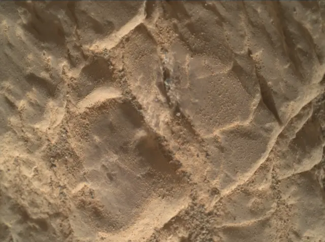 Sol 2474: Mars Hand Lens Imager (MAHLI)