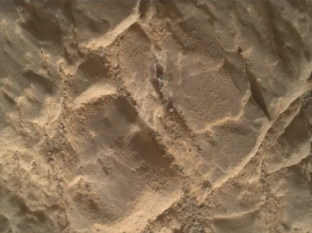 Sol 2474: Mars Hand Lens Imager (MAHLI)