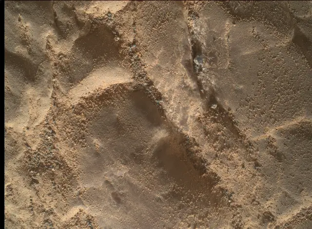 Sol 2474: Mars Hand Lens Imager (MAHLI)