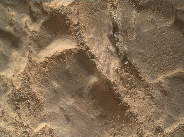 Sol 2474: Mars Hand Lens Imager (MAHLI)