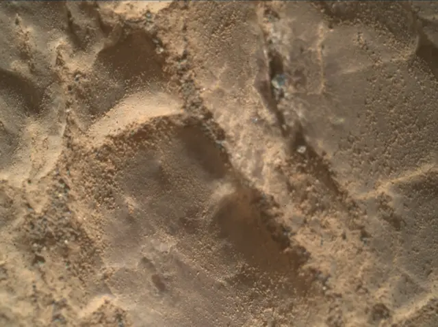 Sol 2474: Mars Hand Lens Imager (MAHLI)
