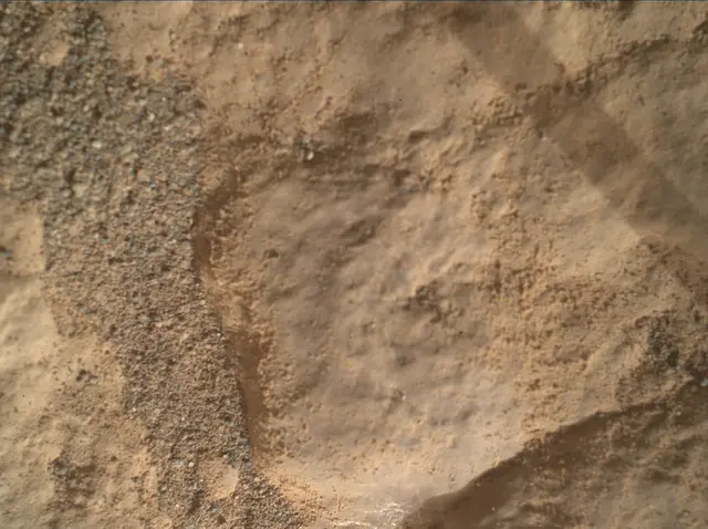 Sol 2474: Mars Hand Lens Imager (MAHLI)
