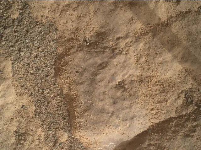 Sol 2474: Mars Hand Lens Imager (MAHLI)