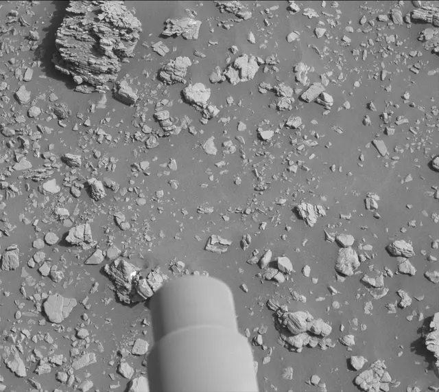 Sol 2475: Mast Camera (Mastcam)