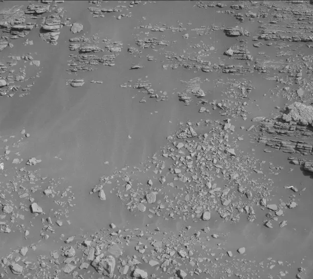 Sol 2475: Mast Camera (Mastcam)