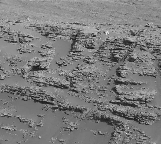 Sol 2475: Mast Camera (Mastcam)