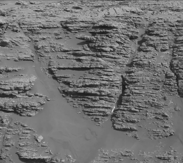 Sol 2475: Mast Camera (Mastcam)
