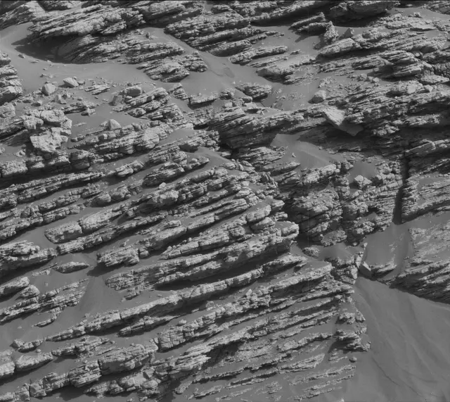 Sol 2475: Mast Camera (Mastcam)