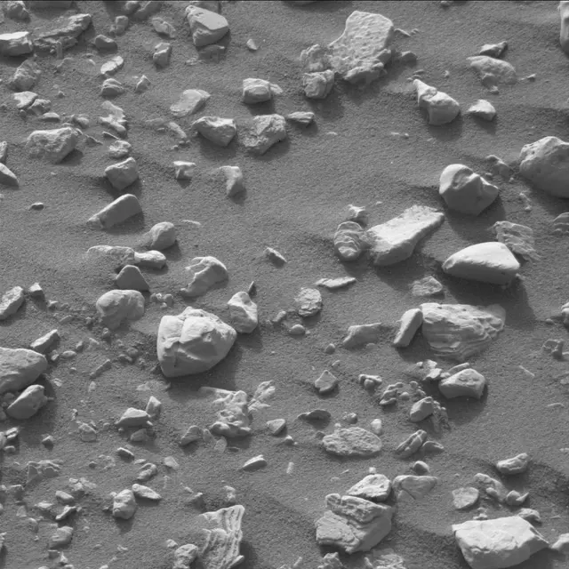 Sol 2475: Mast Camera (Mastcam)