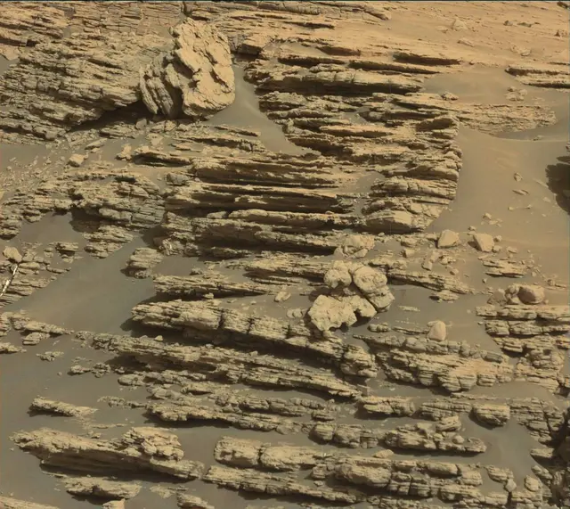 Sol 2476: Mast Camera (Mastcam)