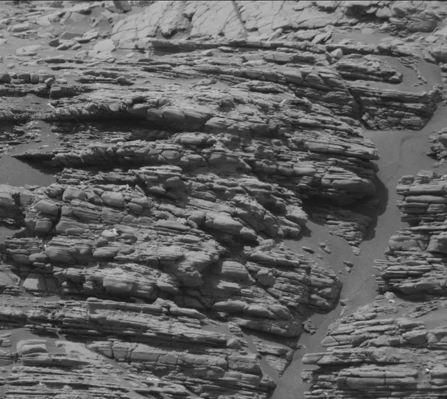 Sol 2476: Mast Camera (Mastcam)