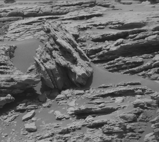 Sol 2476: Mast Camera (Mastcam)