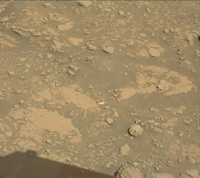 Sol 2477: Mast Camera (Mastcam)