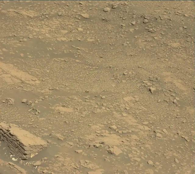 Sol 2477: Mast Camera (Mastcam)