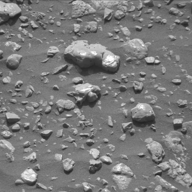 Sol 2477: Mast Camera (Mastcam)