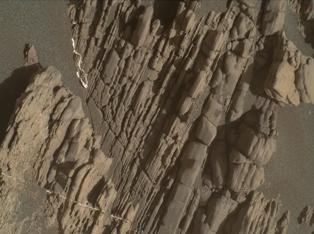 Sol 2477: Mars Hand Lens Imager (MAHLI)