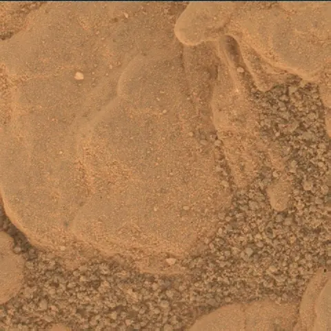 Sol 2477: Mars Hand Lens Imager (MAHLI)