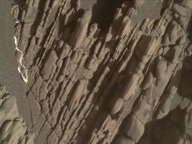 Sol 2477: Mars Hand Lens Imager (MAHLI)