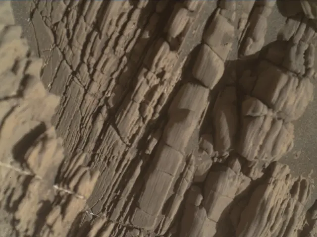 Sol 2477: Mars Hand Lens Imager (MAHLI)
