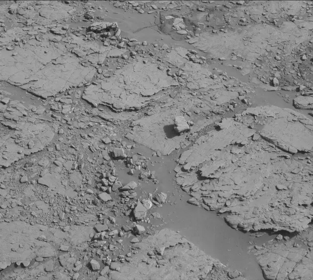 Sol 2481: Mast Camera (Mastcam)