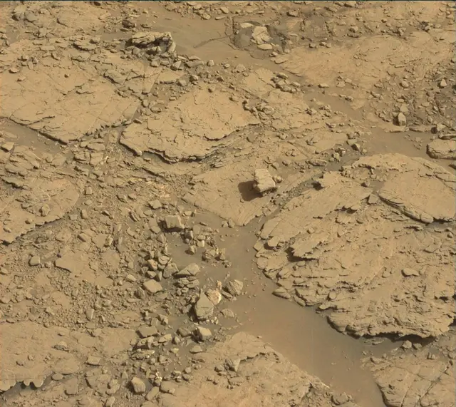 Sol 2481: Mast Camera (Mastcam)