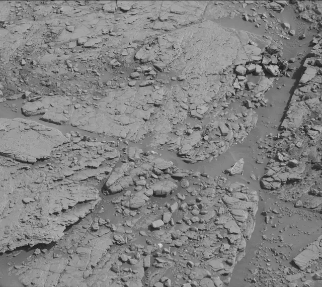 Sol 2481: Mast Camera (Mastcam)
