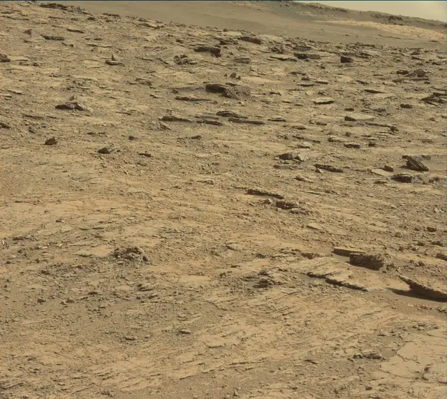 Sol 2481: Mast Camera (Mastcam)