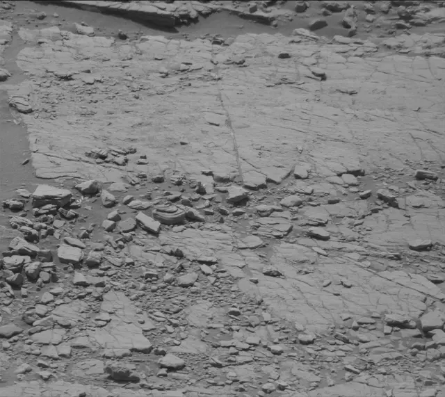 Sol 2481: Mast Camera (Mastcam)