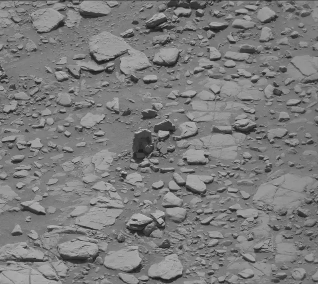 Sol 2481: Mast Camera (Mastcam)