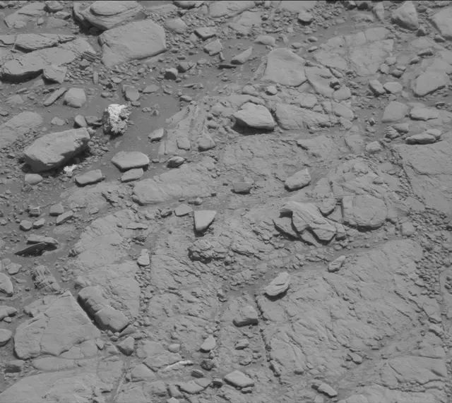 Sol 2481: Mast Camera (Mastcam)