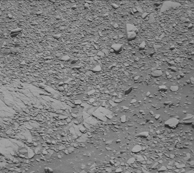 Sol 2481: Mast Camera (Mastcam)