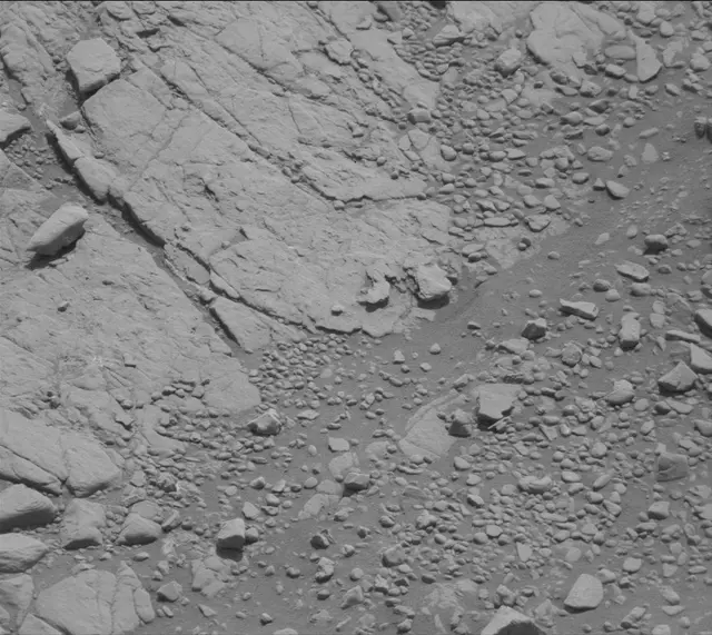 Sol 2481: Mast Camera (Mastcam)