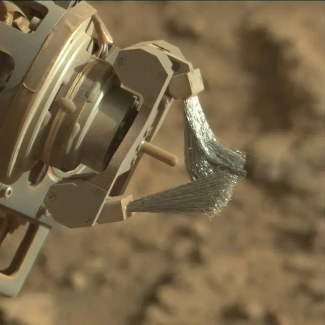 Sol 2483: Mast Camera (Mastcam)