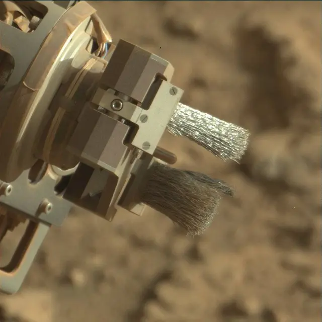 Sol 2483: Mast Camera (Mastcam)