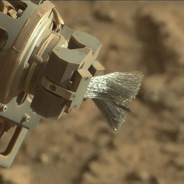 Sol 2483: Mast Camera (Mastcam)