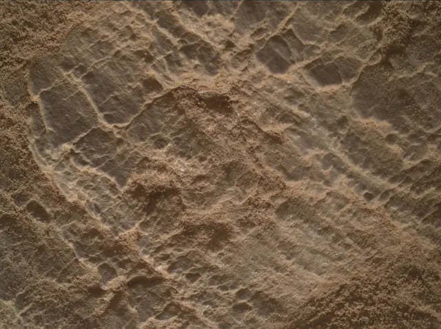 Sol 2483: Mars Hand Lens Imager (MAHLI)