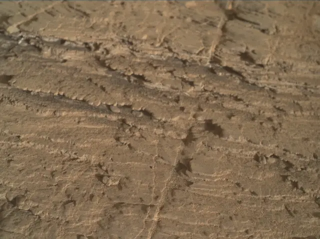 Sol 2483: Mars Hand Lens Imager (MAHLI)