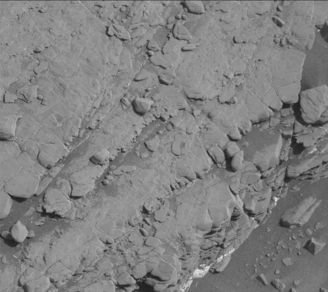 Sol 2484: Mast Camera (Mastcam)