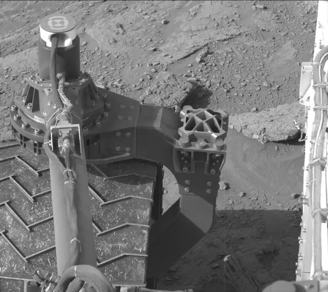 Sol 2485: Mast Camera (Mastcam)