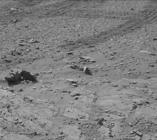 Sol 2485: Mast Camera (Mastcam)