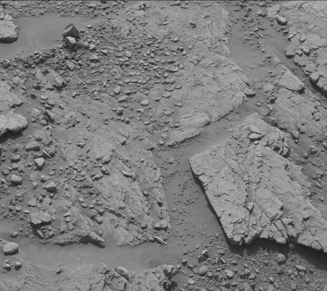 Sol 2485: Mast Camera (Mastcam)